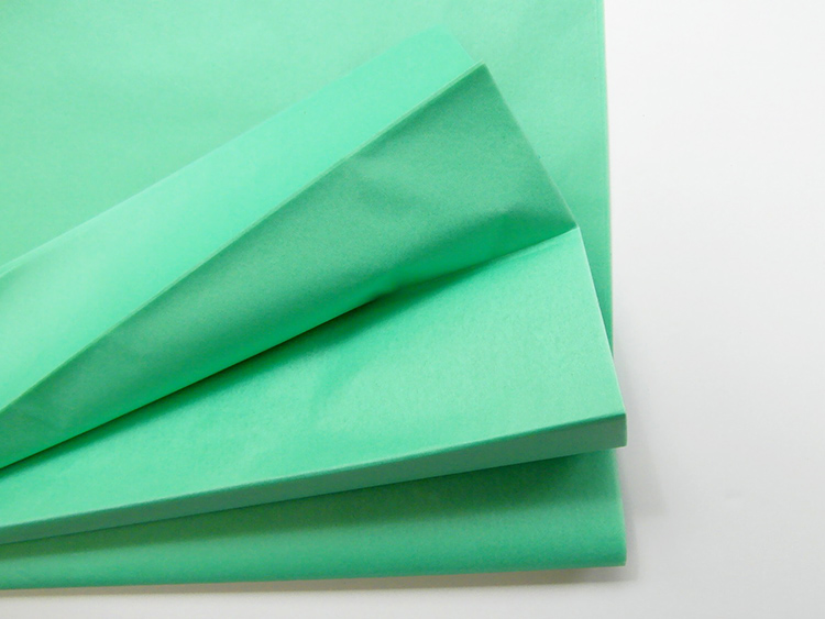 Folded tissue paper